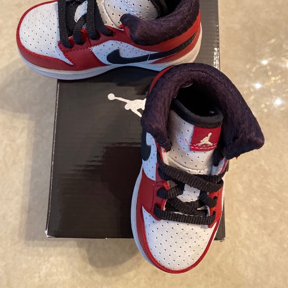NWT AUTHENTIC TODDLER JORDAN ALPHA 1